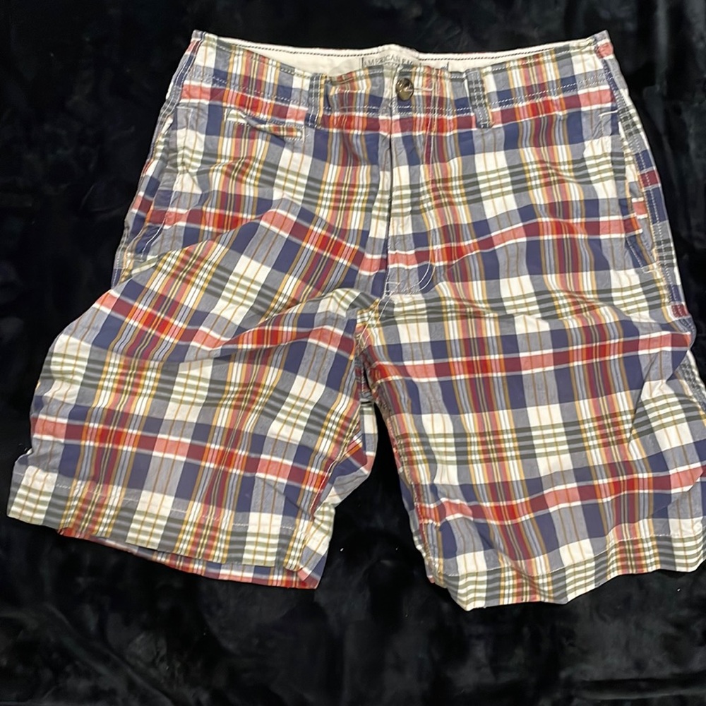 American eagle slightly worn colorful shorts
